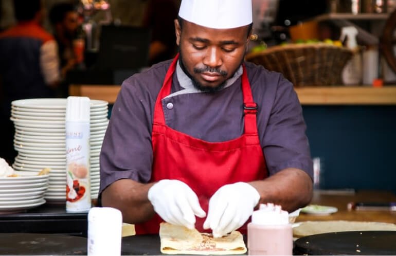 B7273946 Desi Bp Image1